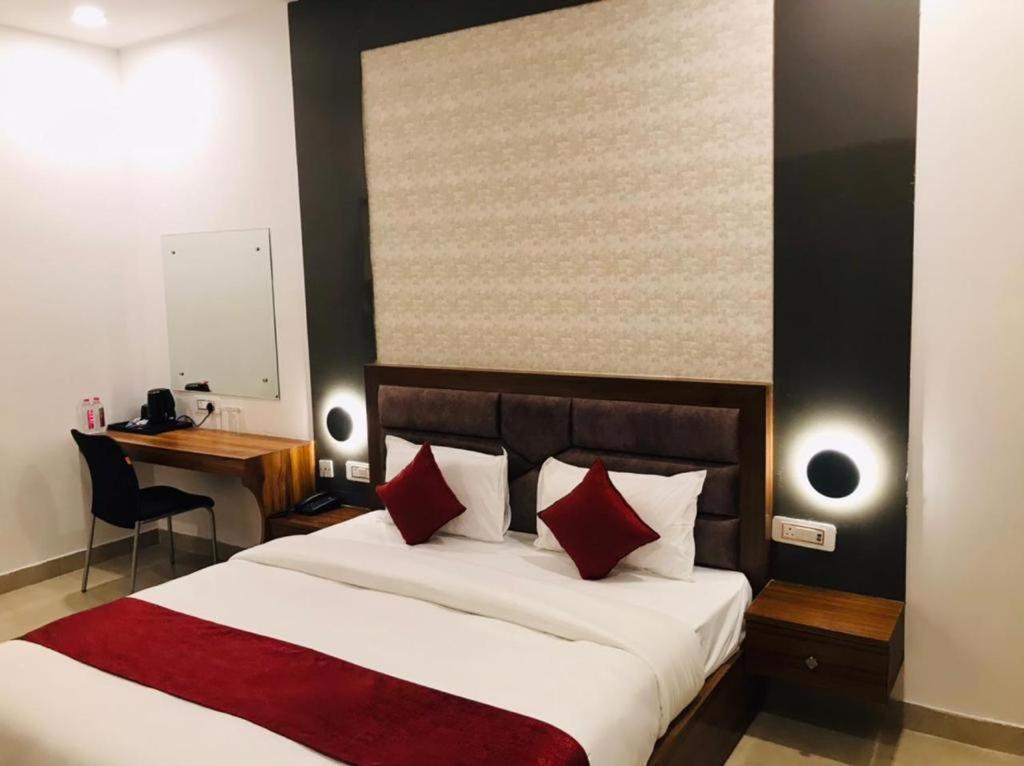 Hotel The Ecstasy Chinhat المظهر الخارجي الصورة
