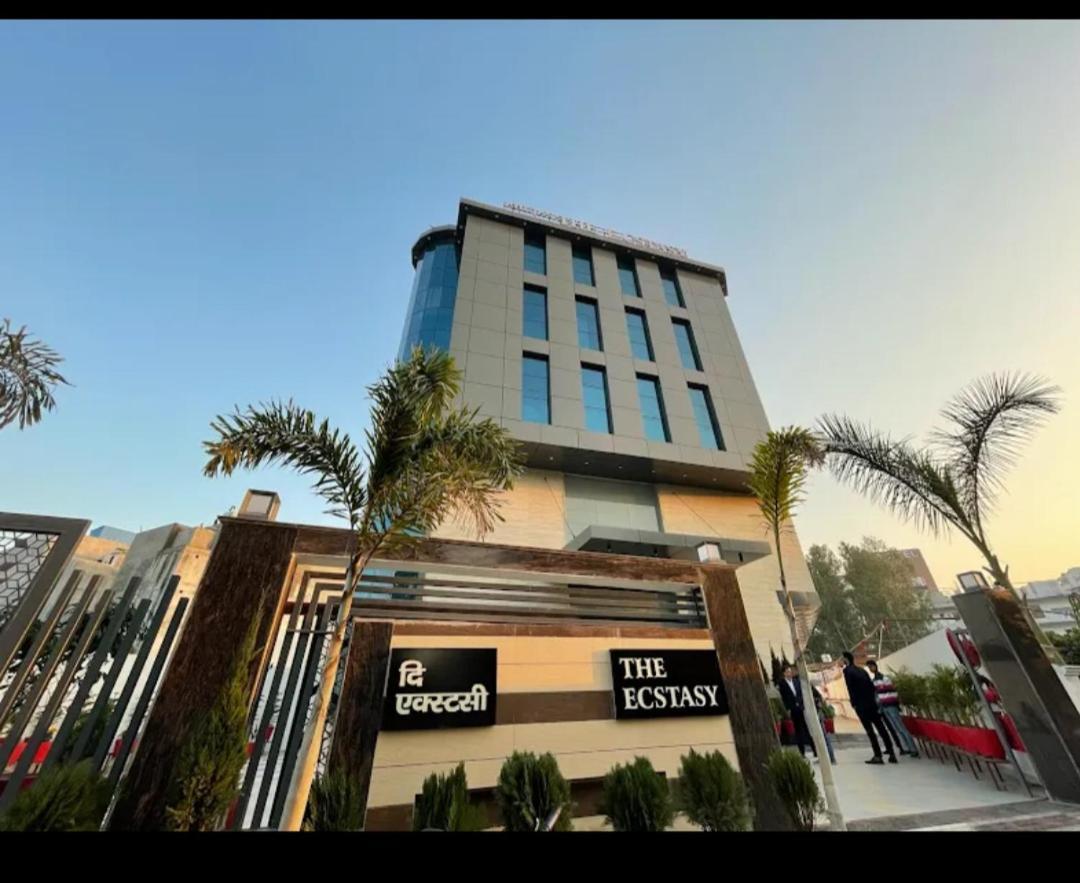 Hotel The Ecstasy Chinhat المظهر الخارجي الصورة